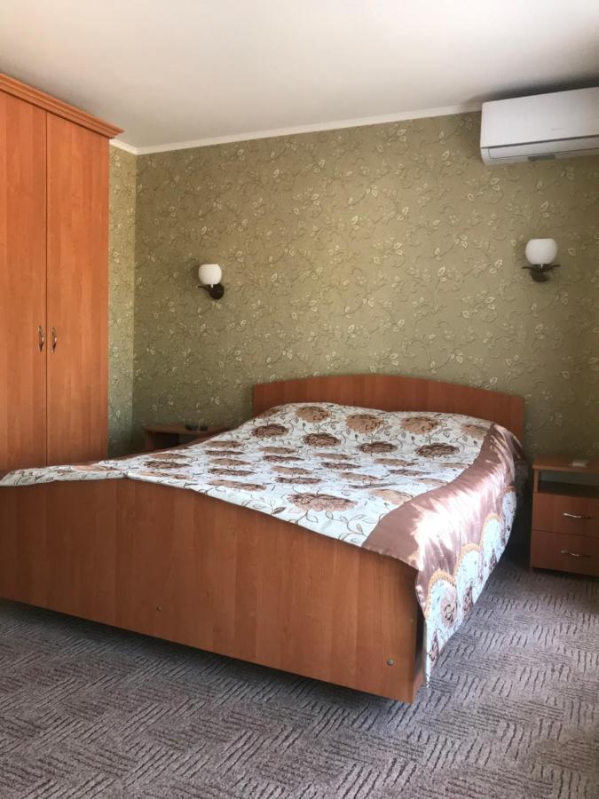 Hotel зелений клин *