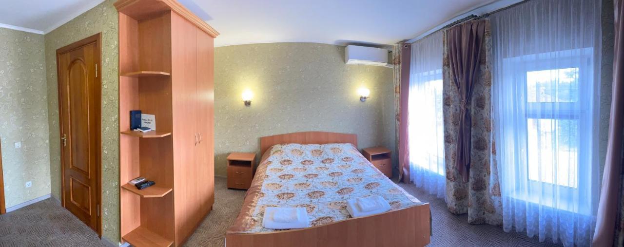 Hotel зелений клин